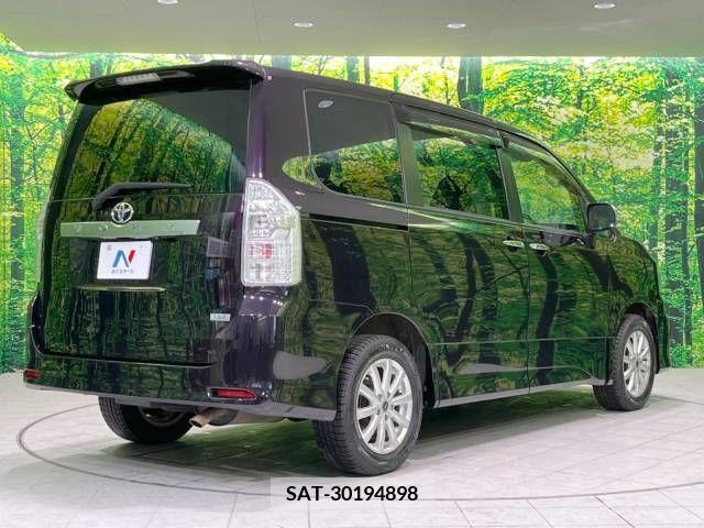 Toyota VOXY 2011-10 289307-18