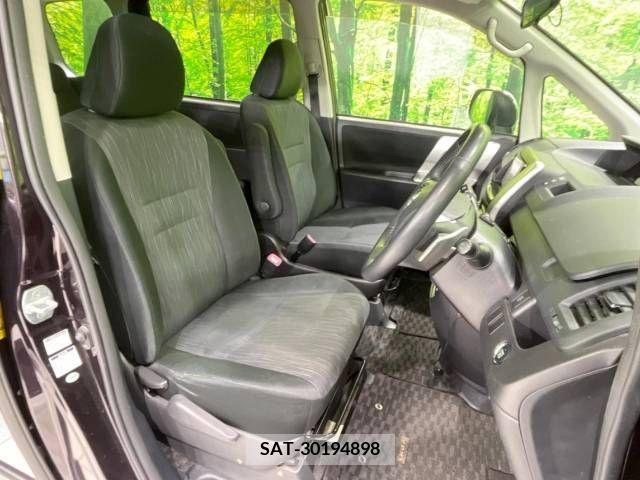 Toyota VOXY 2011-10 289307-9