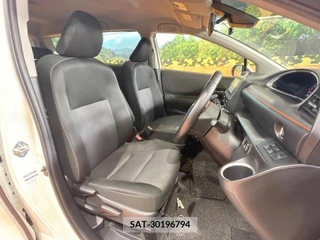 Toyota SIENTA 2018-11 314663-8