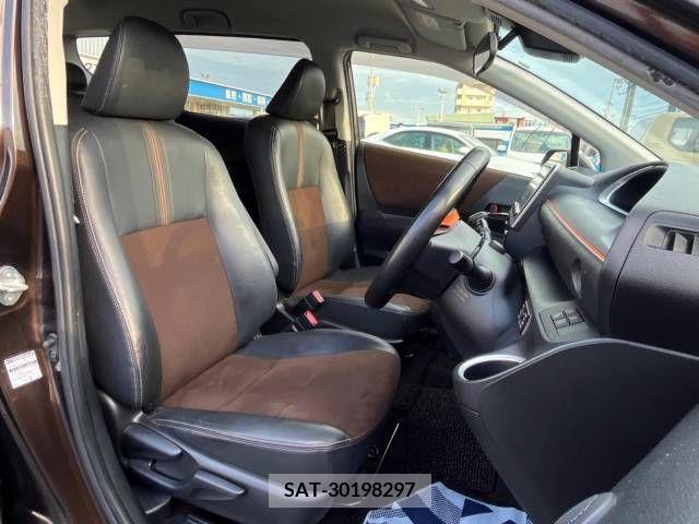 Toyota SIENTA 2020-01 252551-8