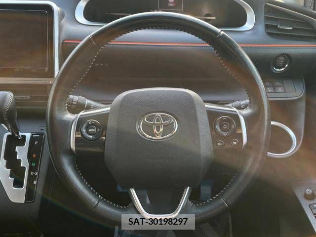 Toyota SIENTA 2020-01 252551-11