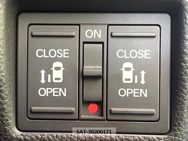 Honda N BOX CUSTOM 2019-06 307053-4