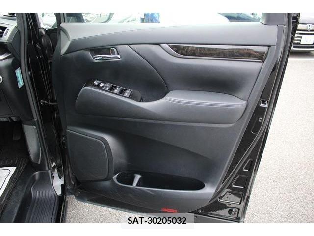 Toyota VELLFIRE 2016-11 303616-15