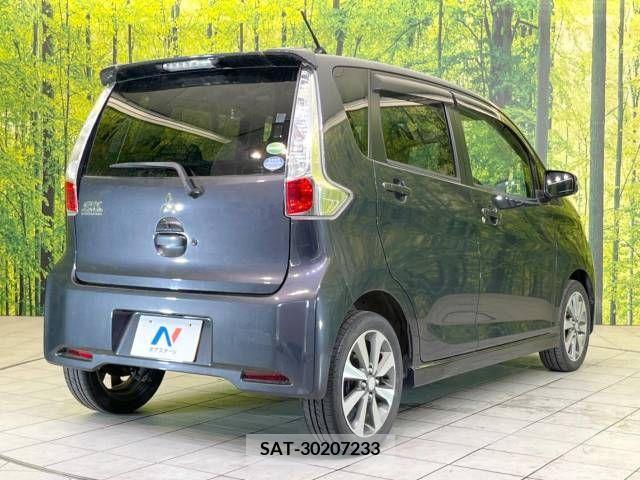 Mitsubishi EK CUSTOM 2013-09 359558-17