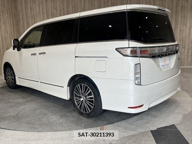 Nissan ELGRAND 2019-01 316302-17