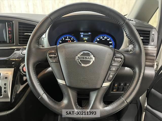 Nissan ELGRAND 2019-01 316302-8