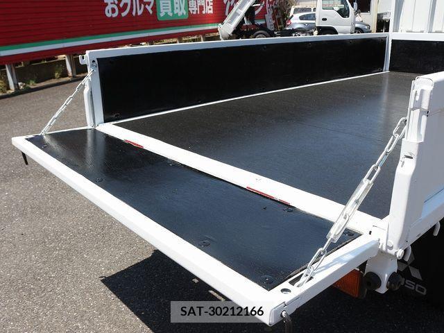 Mitsubishi CANTER 2017-04 294487-8