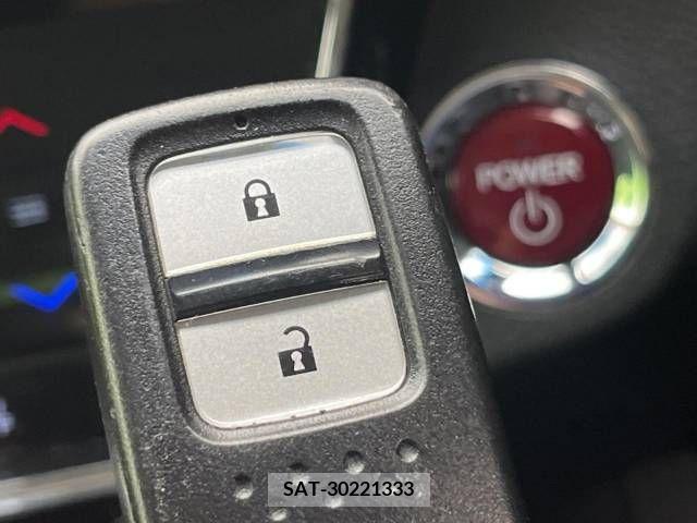 Honda VEZEL 2015-06 382369-7
