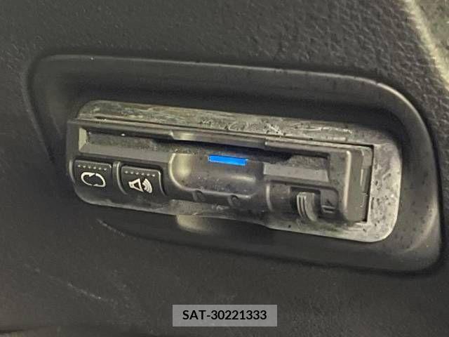 Honda VEZEL 2015-06 382369-5