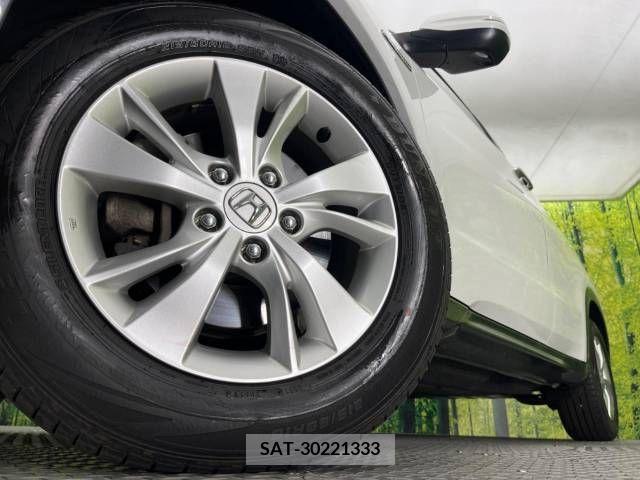 Honda VEZEL 2015-06 382369-13