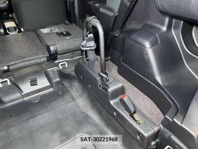 Toyota RACTIS 2013-04 378003-14