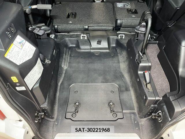 Toyota RACTIS 2013-04 378003-9