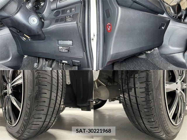 Toyota RACTIS 2013-04 378003-21
