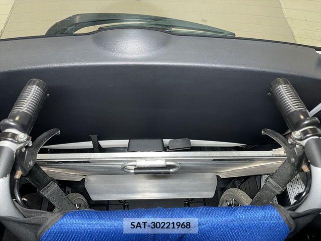 Toyota RACTIS 2013-04 378003-12