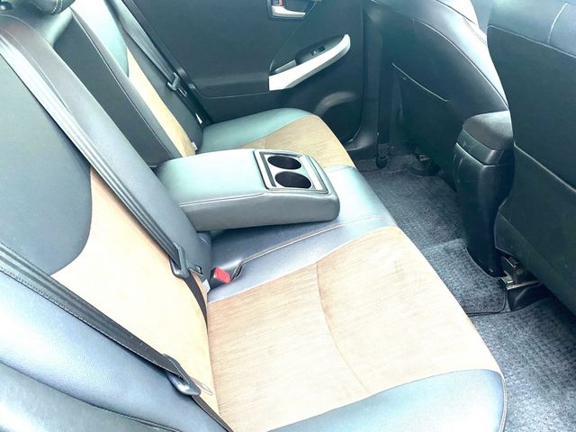 Toyota PRIUS 2015-03 196017-8