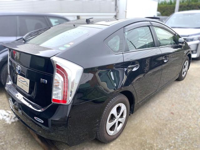 Toyota PRIUS 2015-03 196017-5
