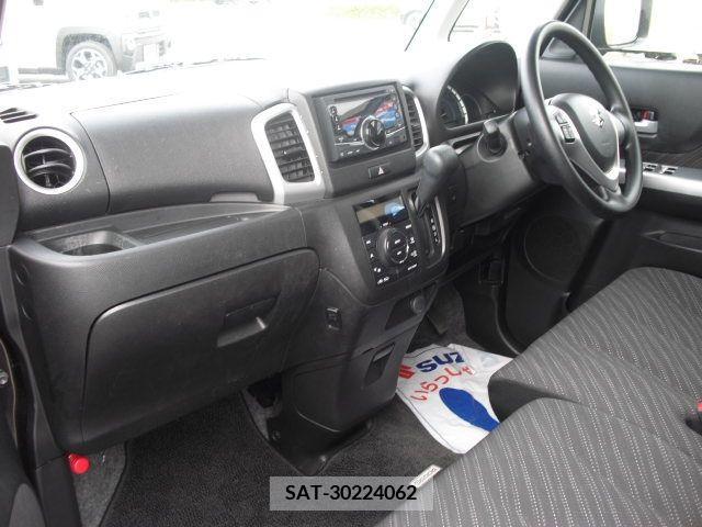 Suzuki SPACIA 2017-04 312257-8