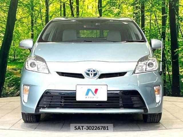 Toyota PRIUS 2015-08 377777-14