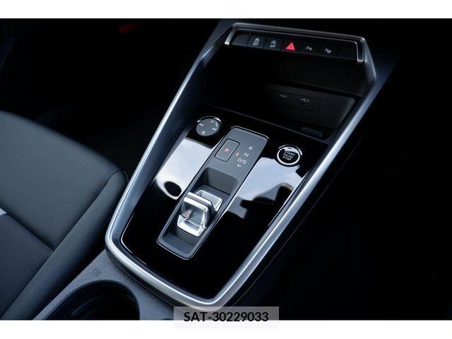 Audi A3 SEDAN 2023-08 292526-11