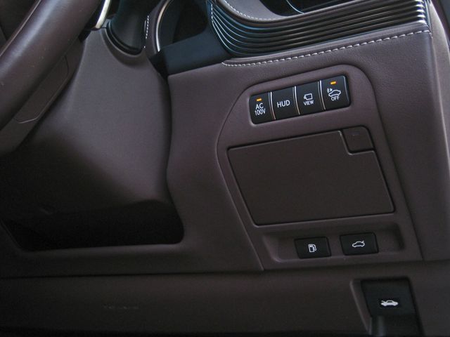 Lexus LS 2017-10 2909-16