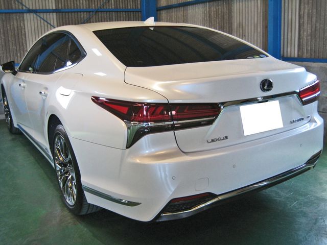 Lexus LS 2017-10 2909-1