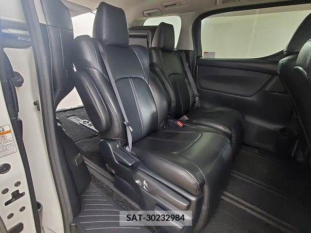 Toyota ALPHARD 2018-07 388997-5