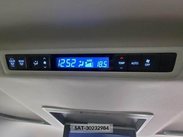 Toyota ALPHARD 2018-07 388997-10