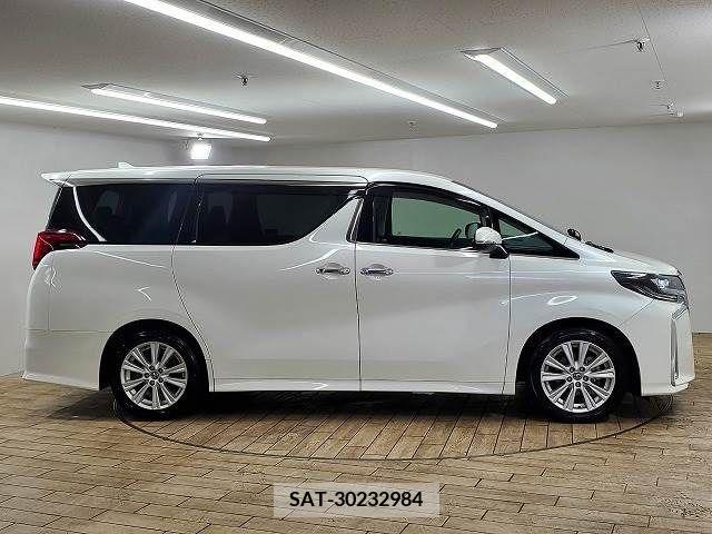 Toyota ALPHARD 2018-07 388997-13