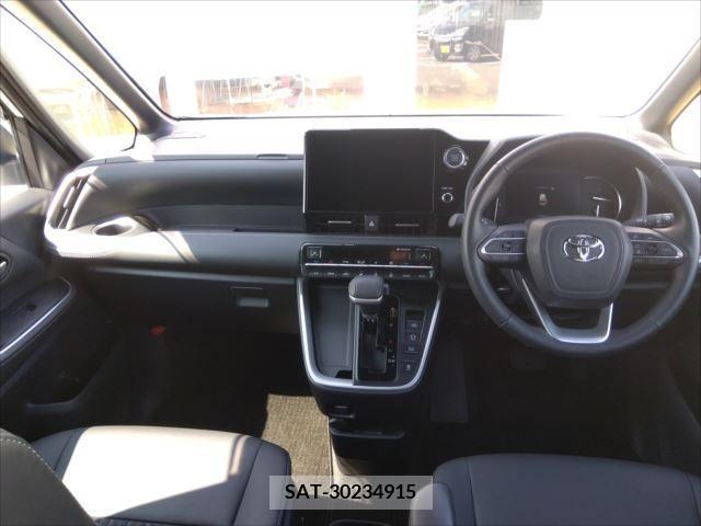 Toyota NOAH 2023-03 365087-1