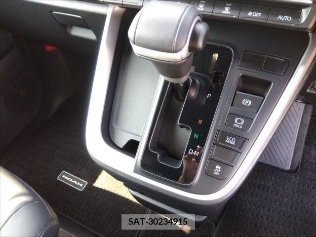 Toyota NOAH 2023-03 365087-9