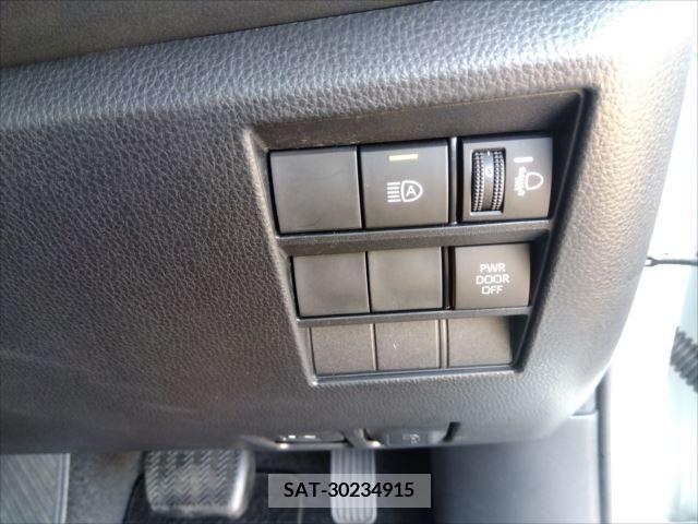 Toyota NOAH 2023-03 365087-10