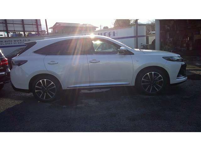 Toyota HARRIER 2016-12 3693-4