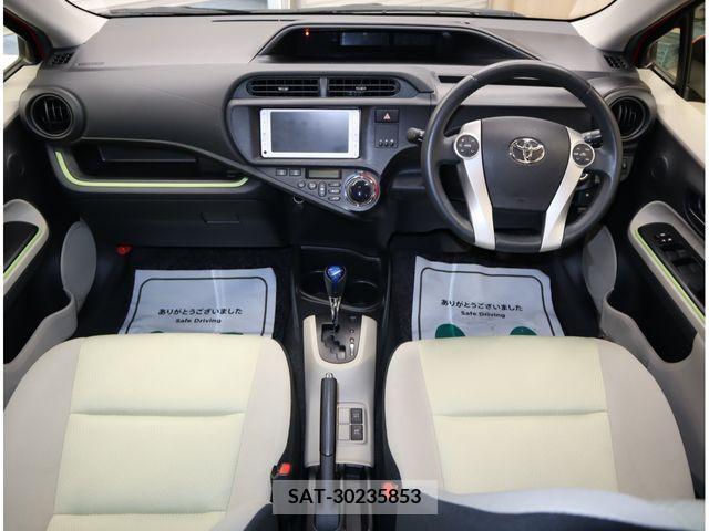 Toyota AQUA 2013-09 314177-24