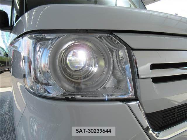 Honda N BOX 2023-03 307435-12