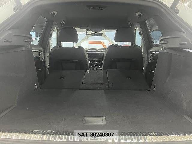 Audi Q3 2020-11 238068-6