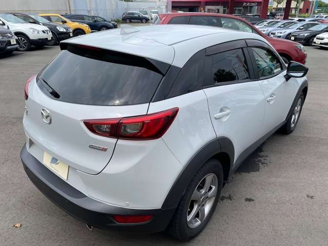 Mazda CX-3 2018-04 18674-11