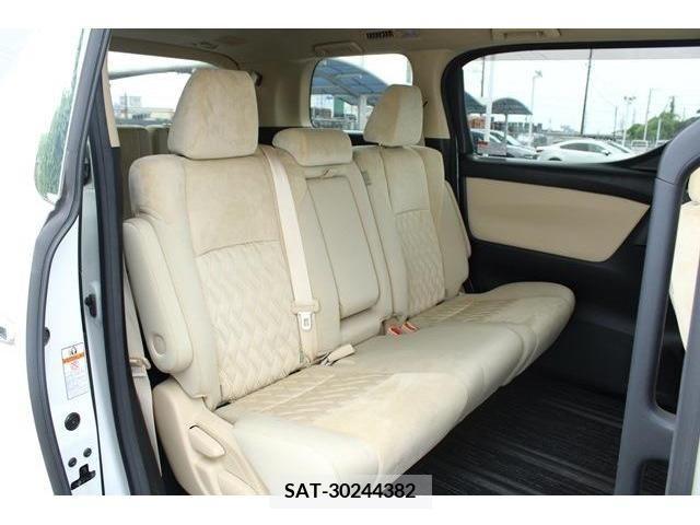 Toyota ALPHARD 2018-09 299444-13