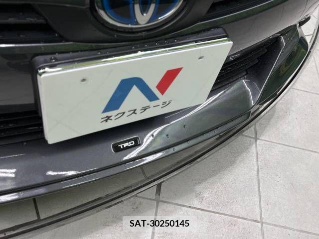 Toyota PRIUS 2019-07 377115-2