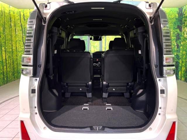 Toyota VOXY HYBRID 2019-02 193290-10