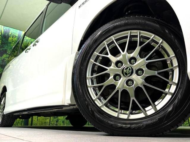 Toyota VOXY HYBRID 2019-02 193290-13
