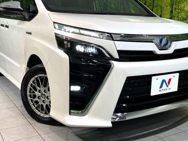 Toyota VOXY HYBRID 2019-02 193290-12