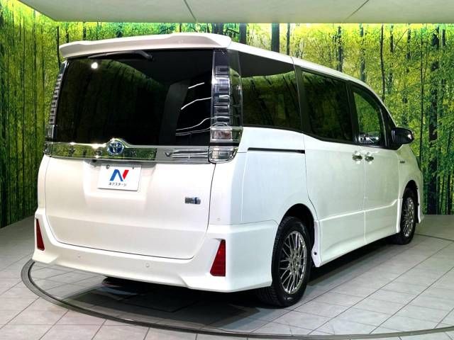 Toyota VOXY HYBRID 2019-02 193290-17