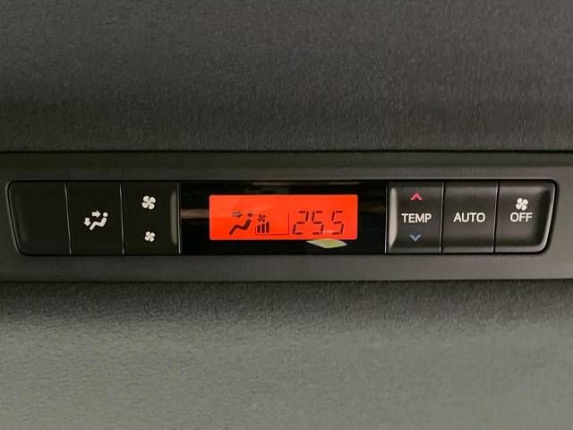 Toyota VOXY 2018-02 25132-7