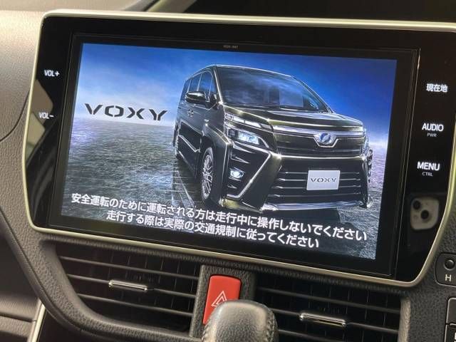 Toyota VOXY 2018-02 25132-3