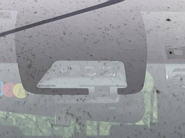 Toyota VOXY 2018-02 25132-2