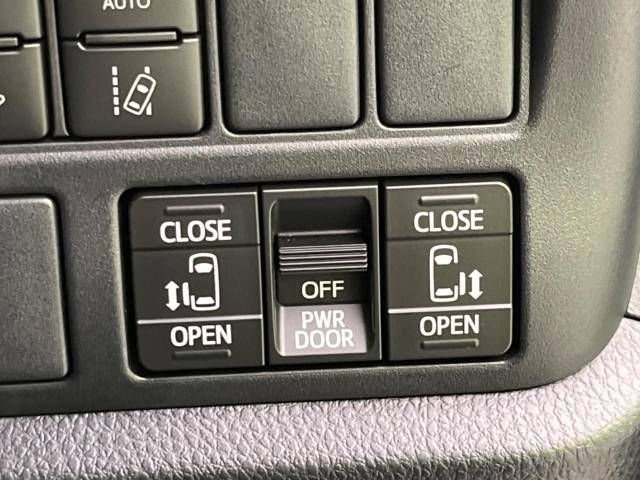 Toyota VOXY 2018-02 25132-5