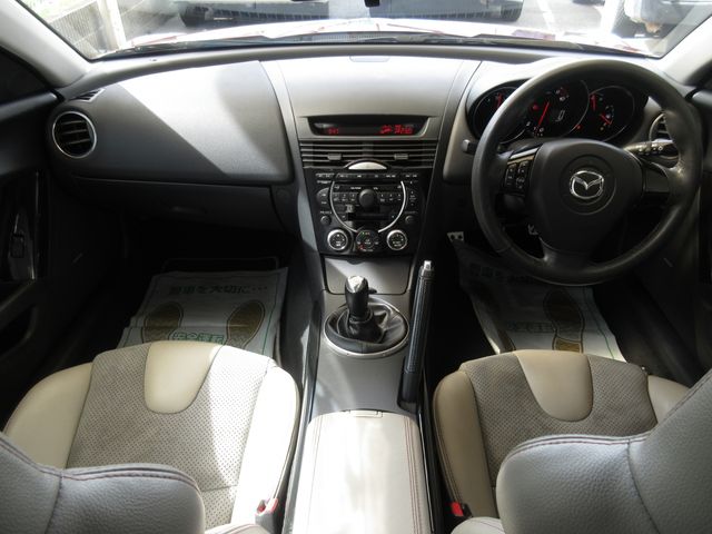 Mazda RX-8 2006-03 19153-11