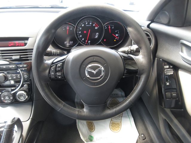 Mazda RX-8 2006-03 19153-12