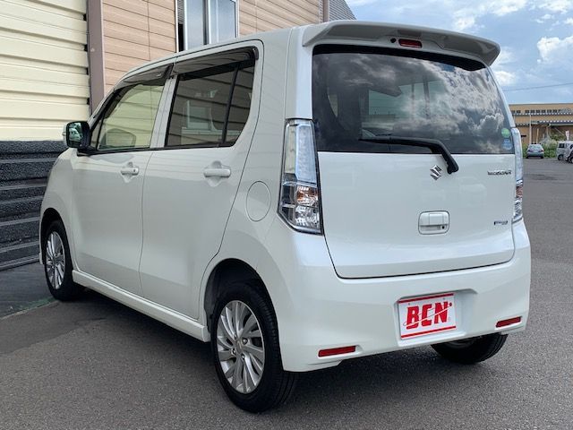 Suzuki WAGON R 2014-08 24597-2