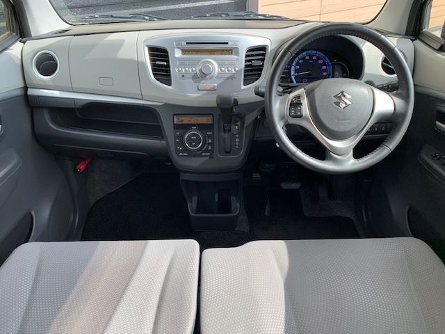 Suzuki WAGON R 2014-08 24597-1